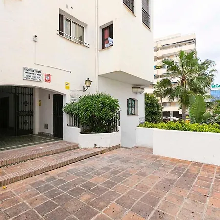 - Puerto Banus With Seaviews, 1br * Marbella